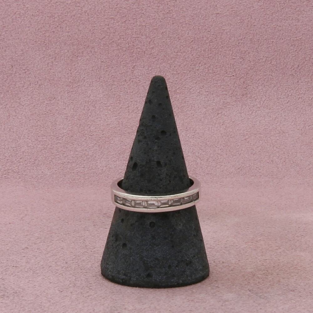 sterling silver channel-set baguette cz band ring size 8.5